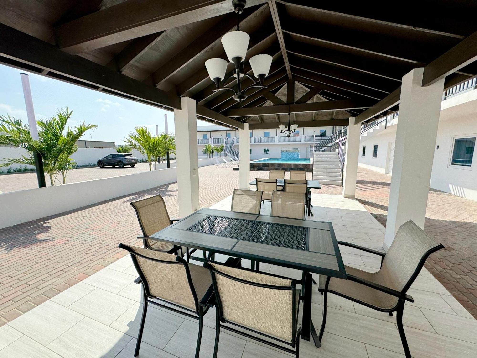 Bon Bini Suites Oranjestad Bagian luar foto