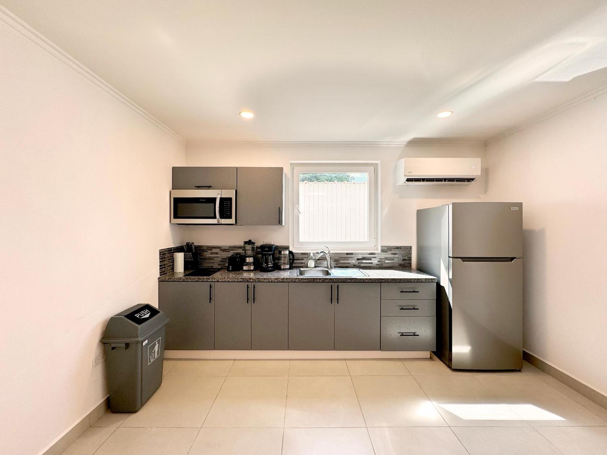Bon Bini Suites Oranjestad Bagian luar foto